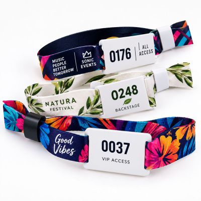 Pulseras de Tela con Placa PVC Personalizada